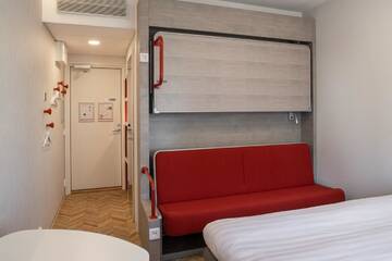 Фото номера Семейный номер Отель Omena Hotel Vaasa Espen г. Вааса 8