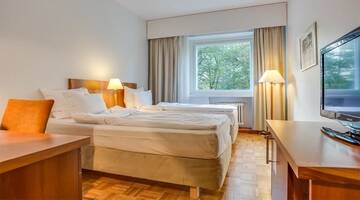Фото номера Двухместный номер с 2 отдельными кроватями Отель Original Sokos Hotel Royal Vaasa г. Вааса 2