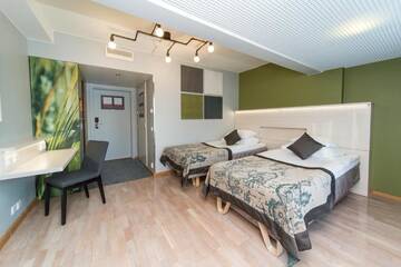 Фото номера Двухместный номер с 2 отдельными кроватями Отель Original Sokos Hotel Vaakuna Vaasa г. Вааса 10